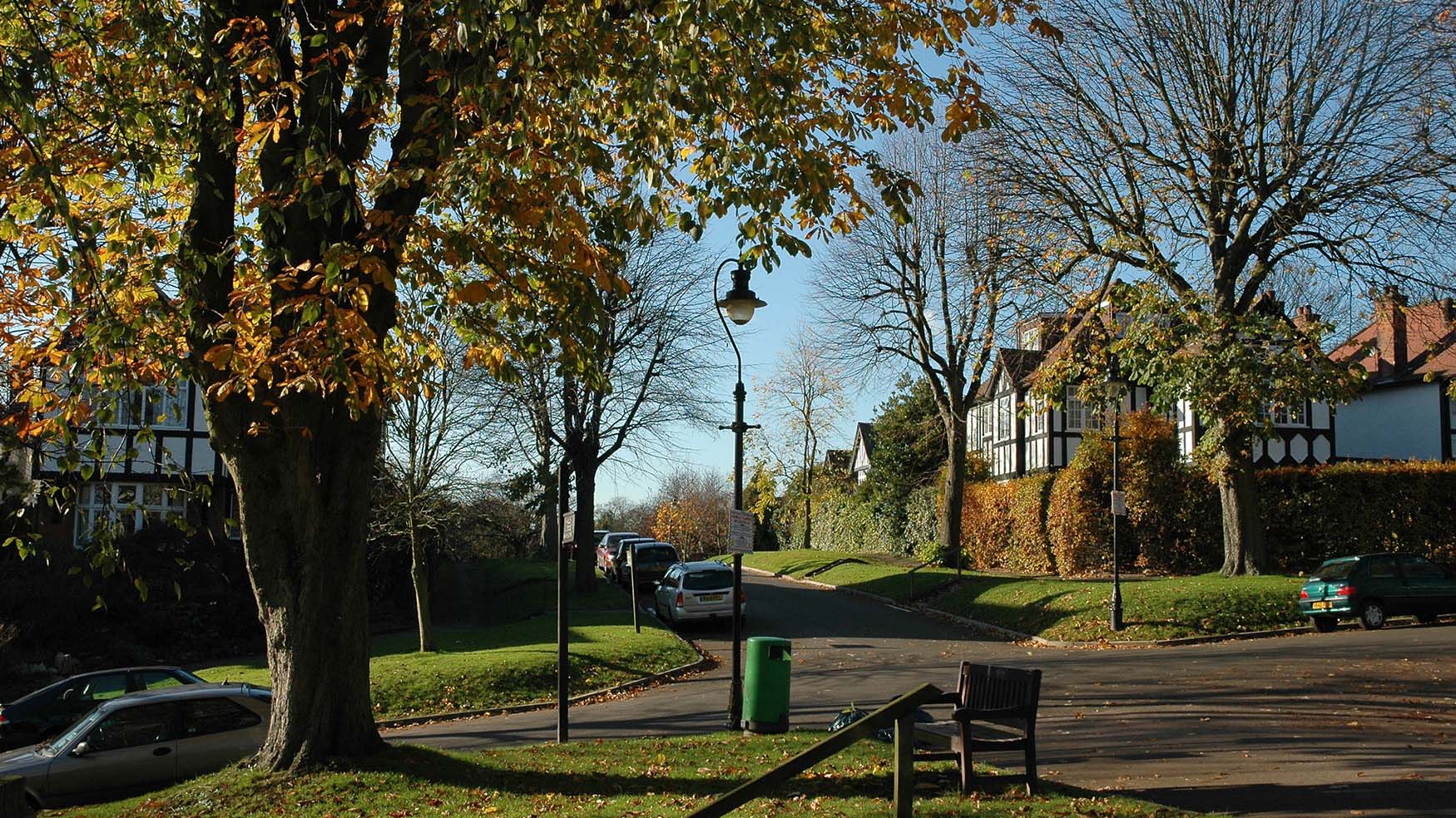 Holly Lodge junction autumn